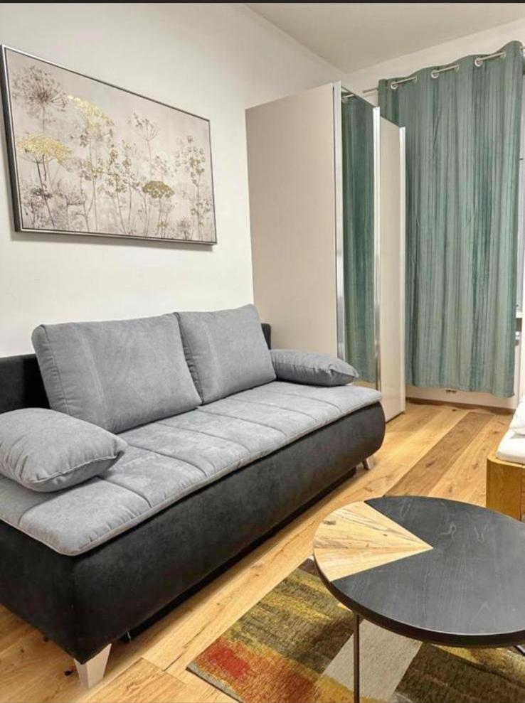 Cozy Studio In Ottakiring Area Wien Exterior foto
